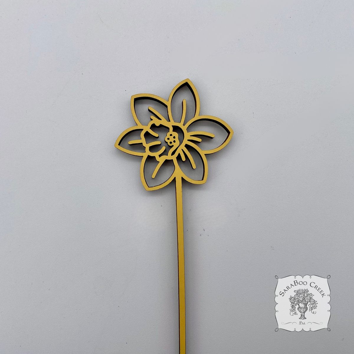 Flower of the Month Wood Plant Marker Picks - Birth Month Plant Stake Pokes w/ Brushed Gold 1 side, Color the other side