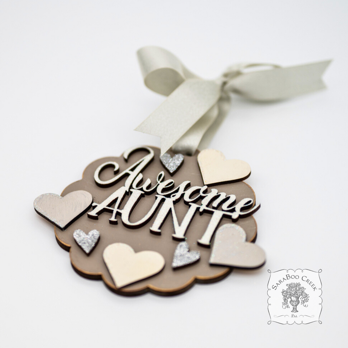 "Awesome Aunt" Ornament w/ 1-5 Personalized Hearts - Great Aunt Gift from Nieces and Nephews