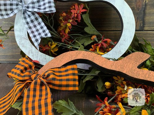 Rustic Pumpkin Outline Decoration - Cute Wreath Tie-In Pumpkin Cut Out