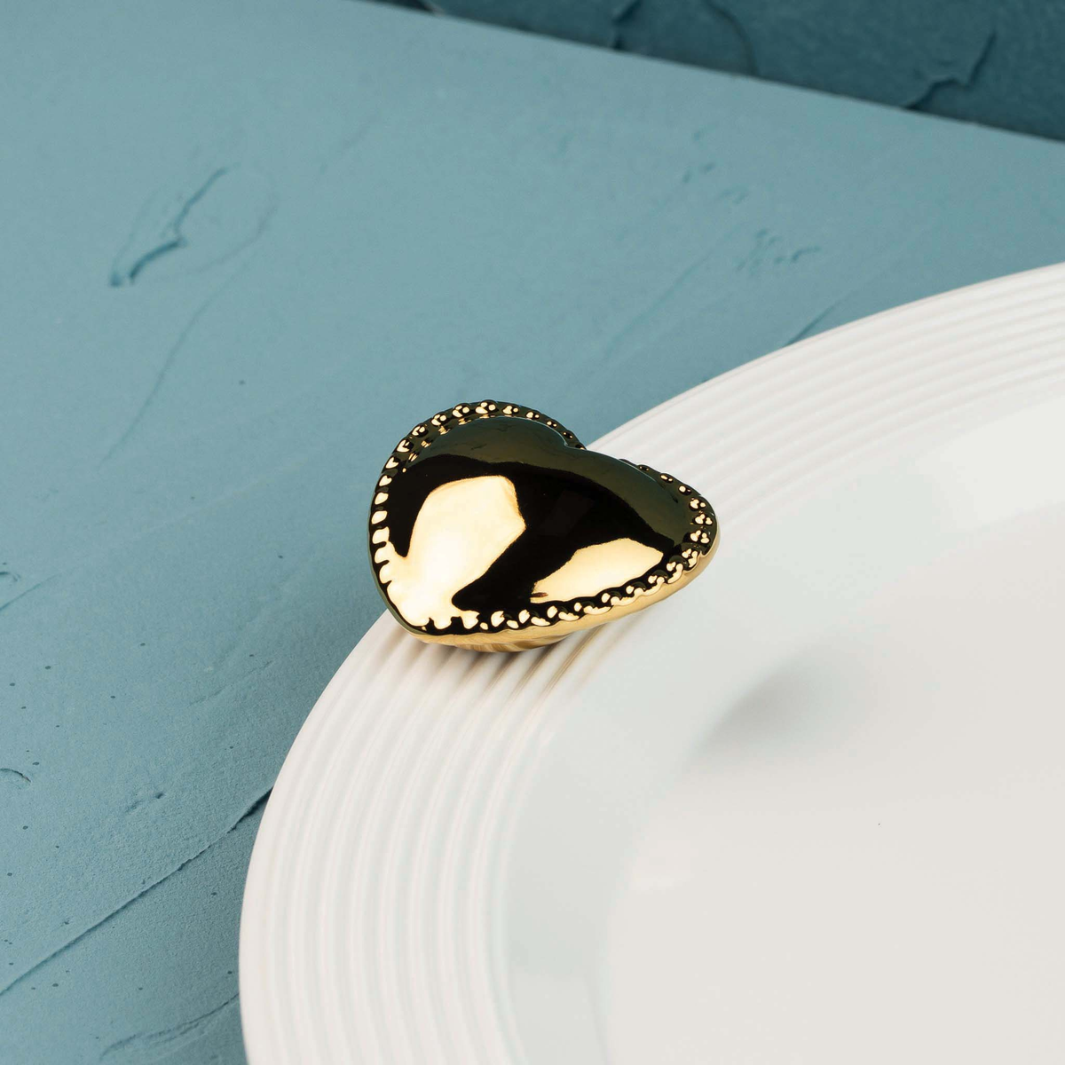 Nora Fleming Black Oval Plate/3 Minis Anfora Gift Set