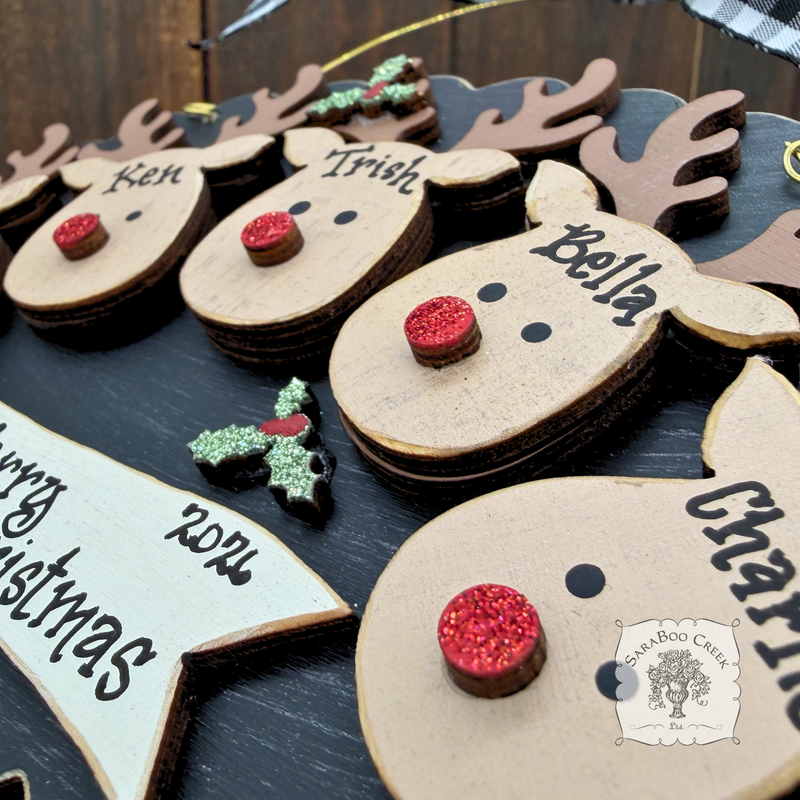 5 Reindeer Scallop Ornament with Banner