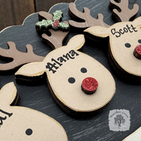 4 Reindeer Scallop Ornament with Banner