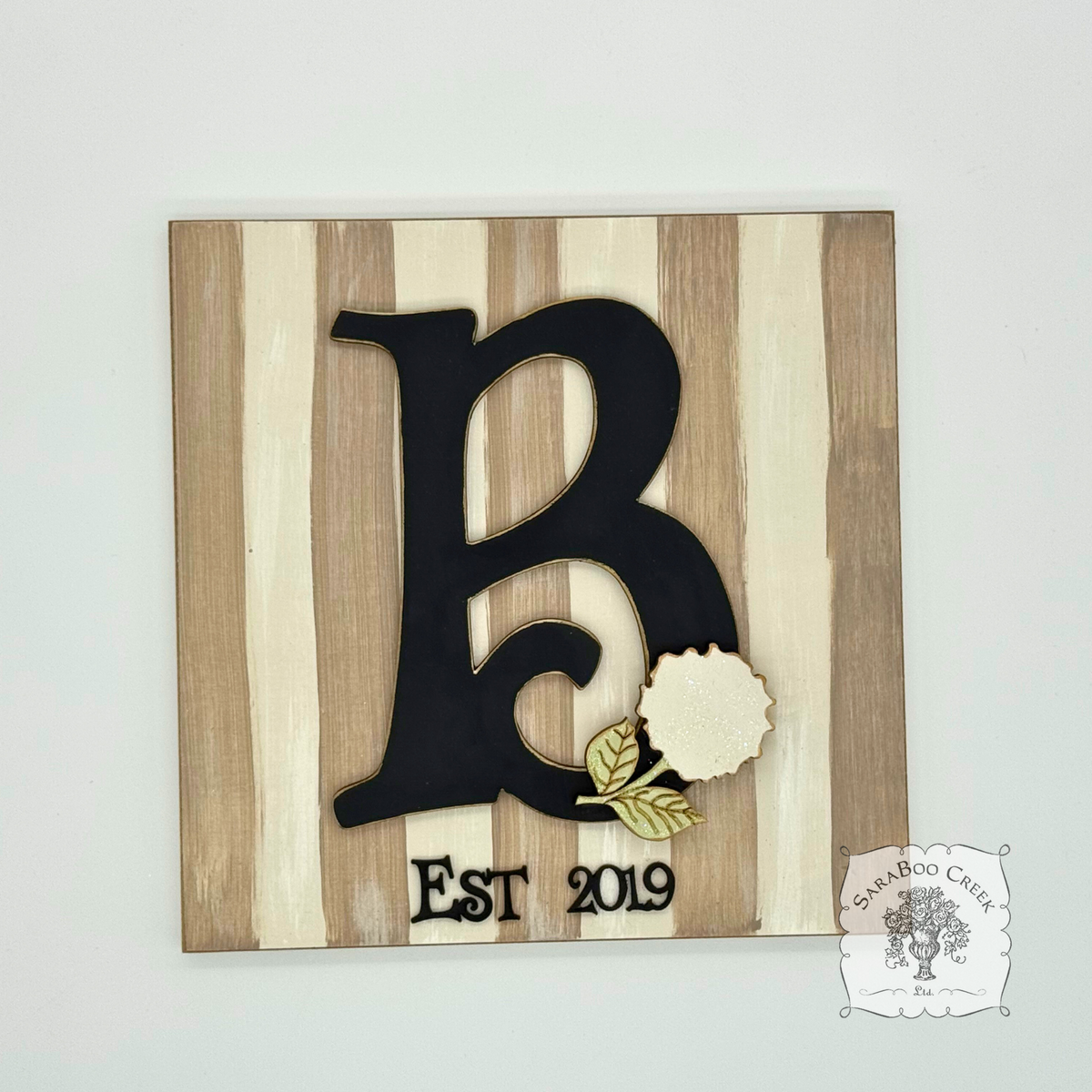 Striped Tabletop Plaque with Initial and Hydrangea Flower Decoration