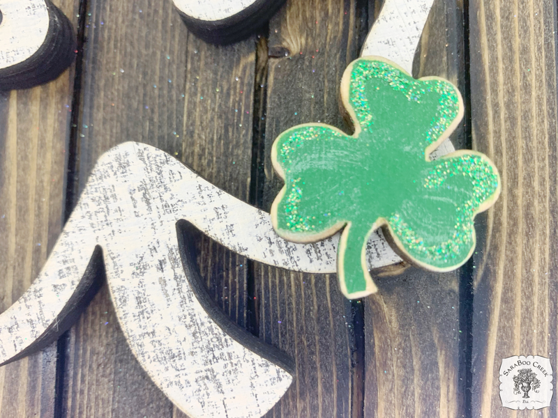 Small White Shamrock Outline